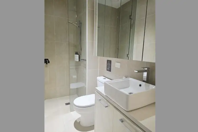 Fifth view of Homely unit listing, 205/435 Nepean Highway, Frankston VIC 3199