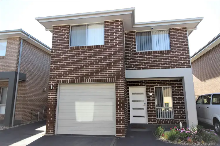 16 Sonoran Glade, Plumpton NSW 2761