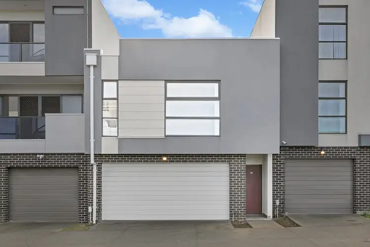 34/79 Lancefield Drive, Caroline Springs VIC 3023