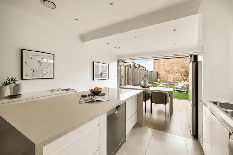 69 Birrell Street