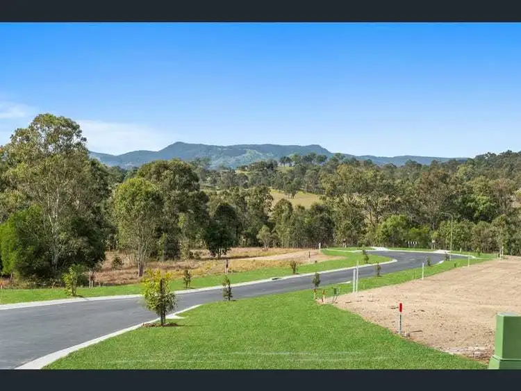 50-52 Mcintosh Creek Road, Jones Hill QLD 4570