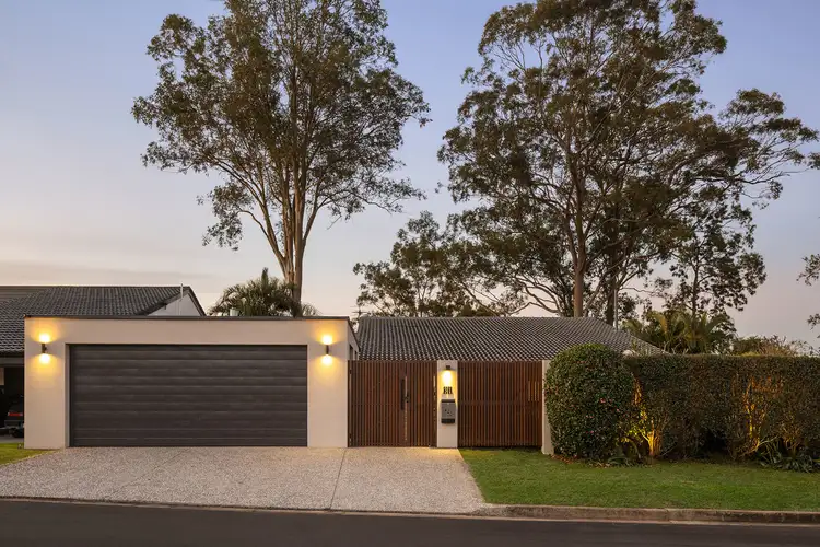 31 Gleneagle Street, Kenmore QLD 4069