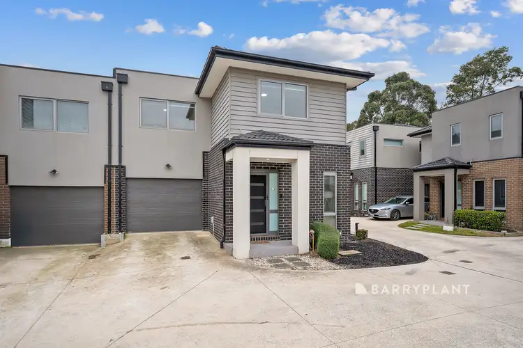 2/6 Sylvanwood Crescent, Narre Warren VIC 3805