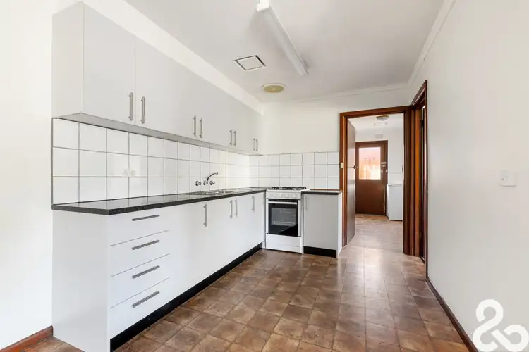 1/68 Thackeray Road, Reservoir VIC 3073