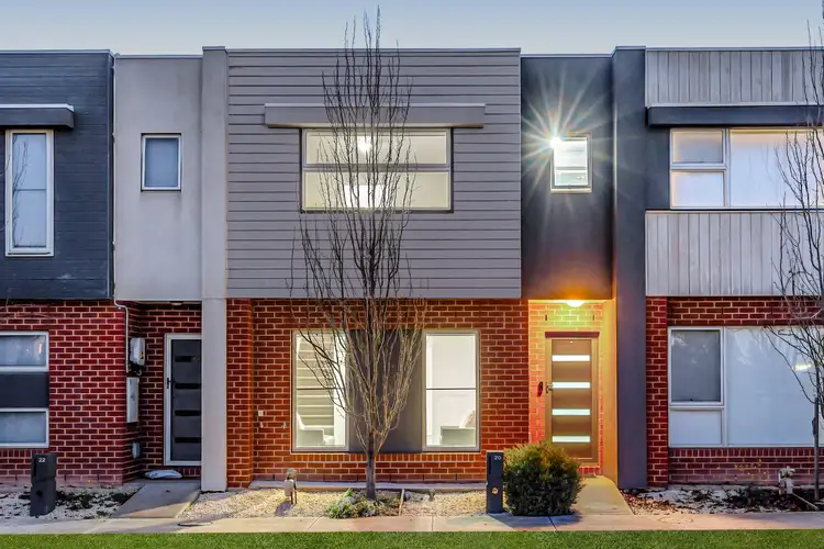 20 Burdock Walk, Truganina VIC 3029
