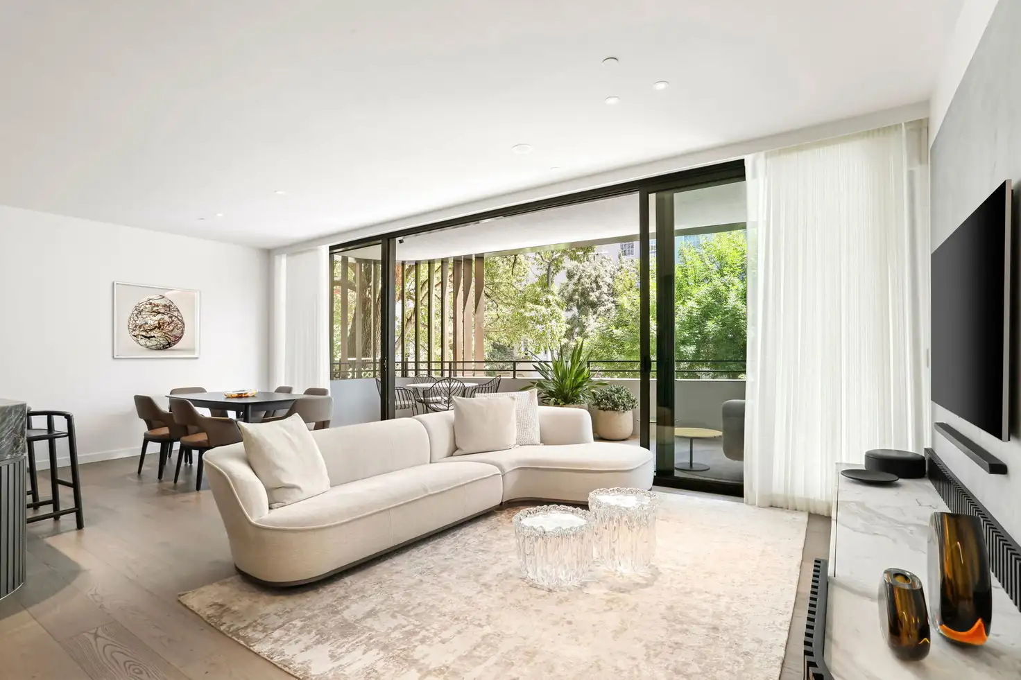 Main view of Homely apartment listing, 101/11 Greenknowe Avenue, Elizabeth Bay NSW 2011