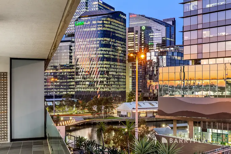 807/50 Lorimer Street, Docklands VIC 3008