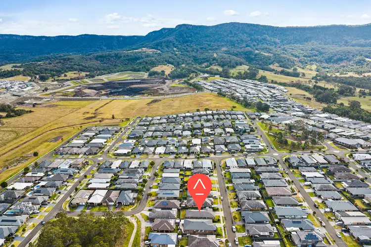 Fifth view of Homely house listing, 33 Flemmings Crescent, Horsley NSW 2530