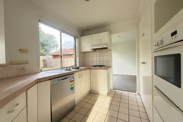 Fourth view of Homely house listing, 8 Yarra Links Way, Bentleigh East VIC 3165