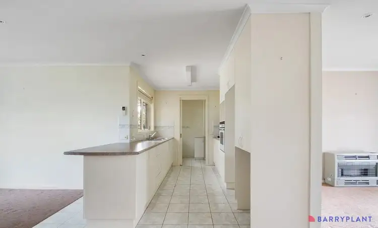 Fifth view of Homely townhouse listing, 11 Gavin Close, Traralgon VIC 3844