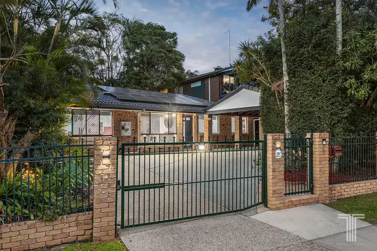 3 Gretna Street, Mansfield QLD 4122