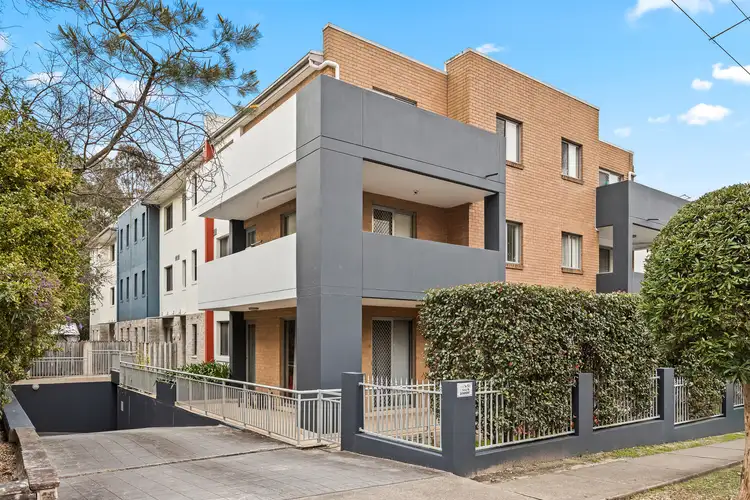 2/174-176 Bridge Road, Westmead NSW 2145