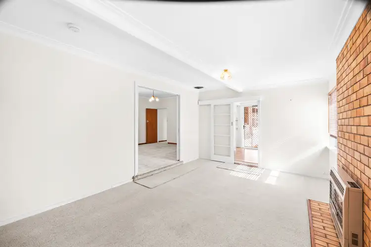 Sixth view of Homely house listing, 2 Yarral Avenue, Tamworth NSW 2340