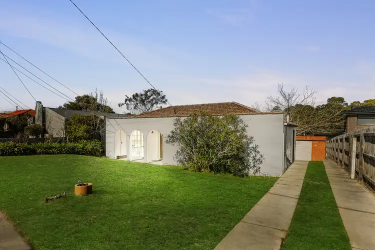 16 Florey Crescent, Mulgrave VIC 3170