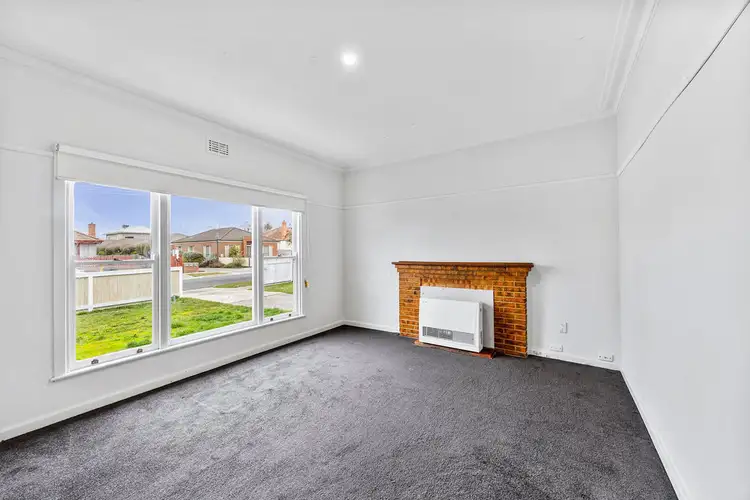 Fifth view of Homely house listing, 8 Alexander Avenue, Wendouree VIC 3355