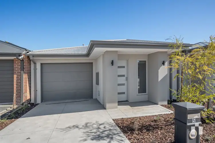 5 Duffy Avenue, Doreen VIC 3754