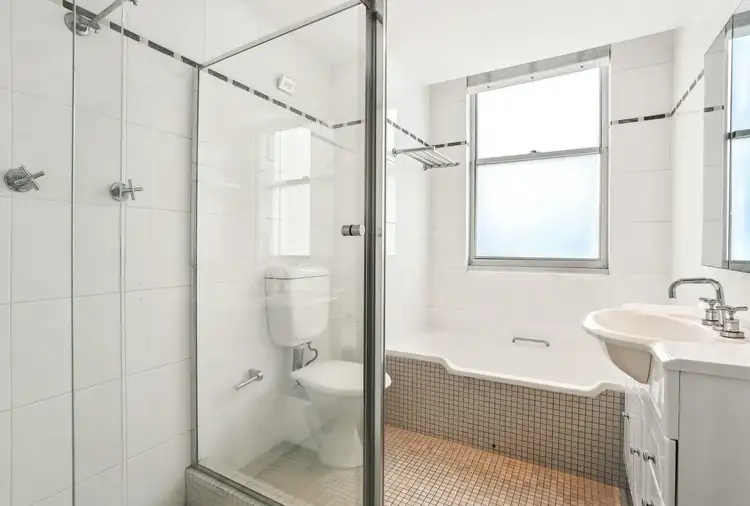 Fifth view of Homely apartment listing, 16/16-18 Eastbourne Road, Darling Point NSW 2027