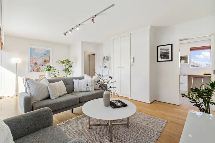 Third view of Homely apartment listing, 5/7 Addison Street, Elwood VIC 3184