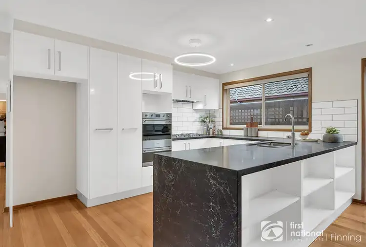 9 Balook Court, Cranbourne North VIC 3977