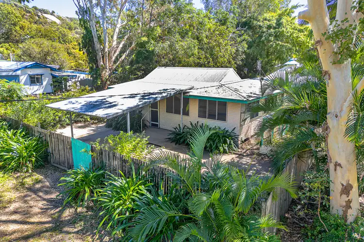 16 Wansfell Street, Picnic Bay QLD 4819