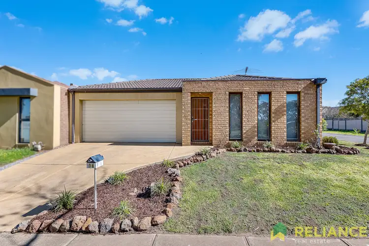 16 Tandara Circuit, Melton West VIC 3337