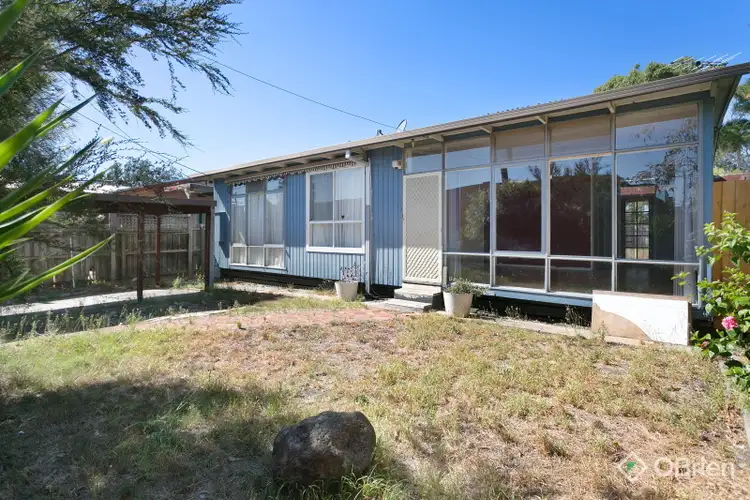 4 Clovelly Parade, Seaford VIC 3198