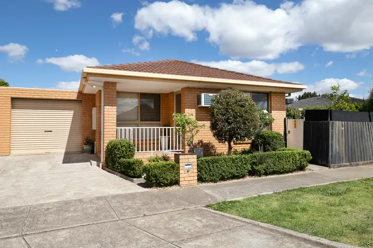 2/2 Montagu Way, Delahey VIC 3037