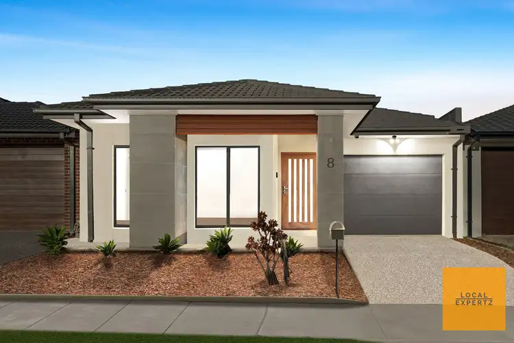 8 Erin Drive, Fraser Rise VIC 3336