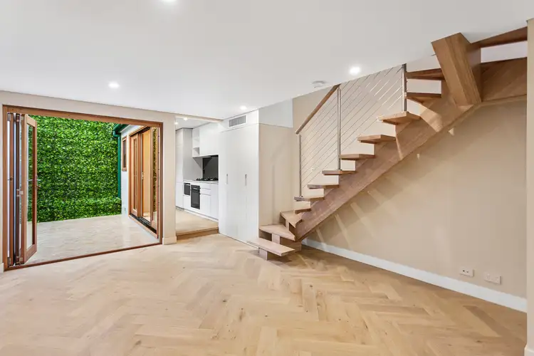 Main view of Homely terrace listing, 166 Crown Street, Darlinghurst NSW 2010