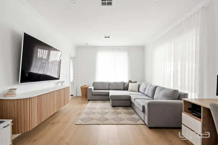 Second view of Homely house listing, 8 Moubray Court, Werribee VIC 3030