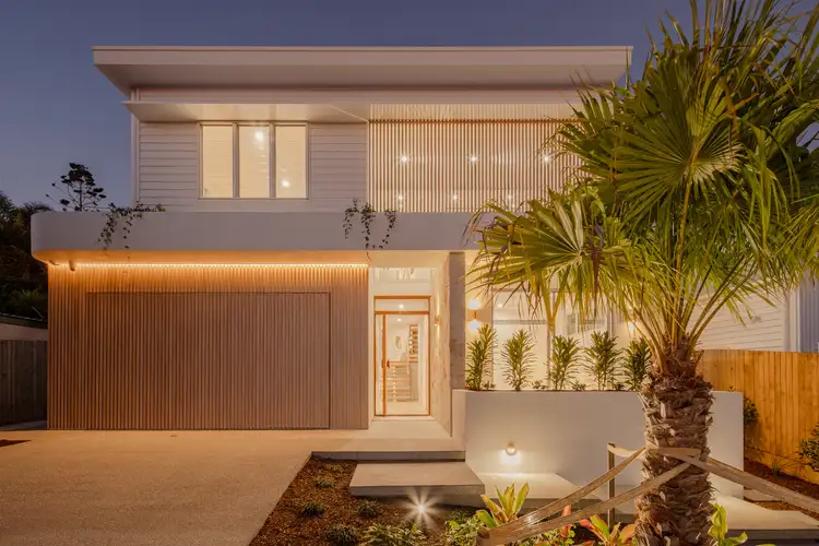 18 Pacific Avenue, Sunshine Beach QLD 4567