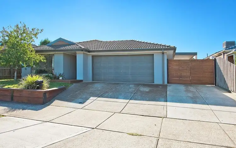 54 Oakbank Boulevard