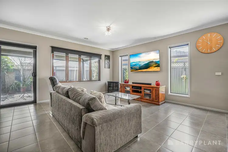 Fourth view of Homely house listing, 4 Camdolle Close, Pakenham VIC 3810