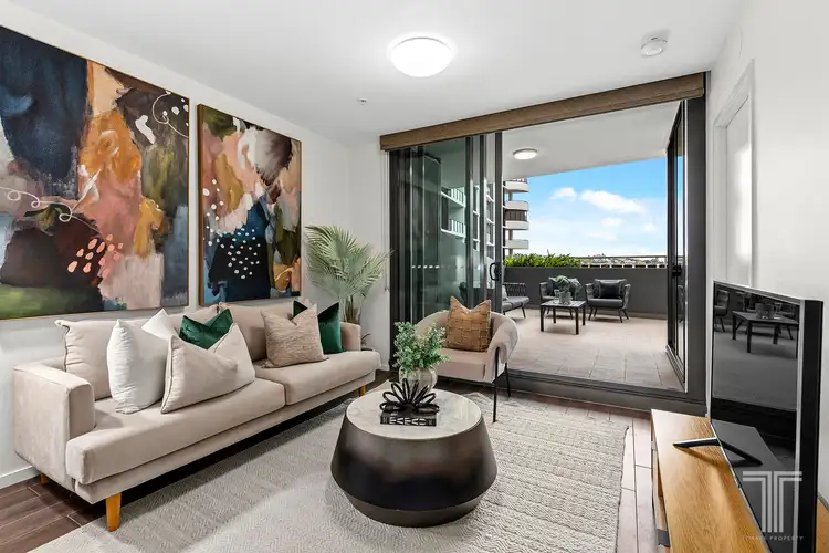 305/37B Harbour Road