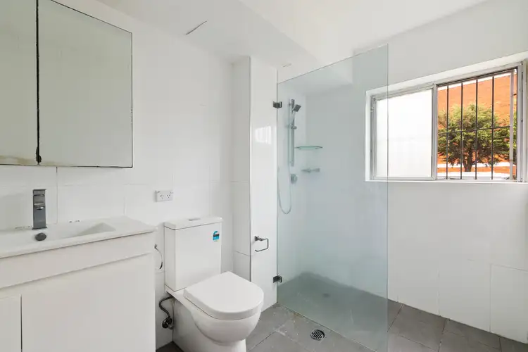 Fourth view of Homely apartment listing, 4/29 Mascot Drive, Eastlakes NSW 2018