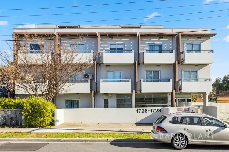 112/1728 Dandenong Road, Clayton VIC 3168