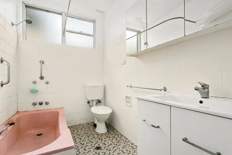 Fifth view of Homely unit listing, 2/19 Payne Street, Mangerton NSW 2500