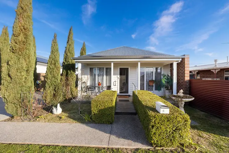 4/91 Edols Street, Ballan VIC 3342