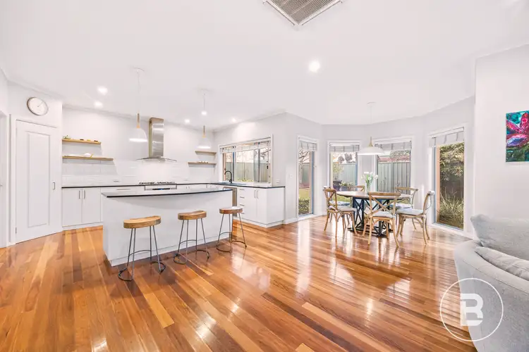 Fifth view of Homely house listing, 7 St Glens Way, Lake Gardens VIC 3355