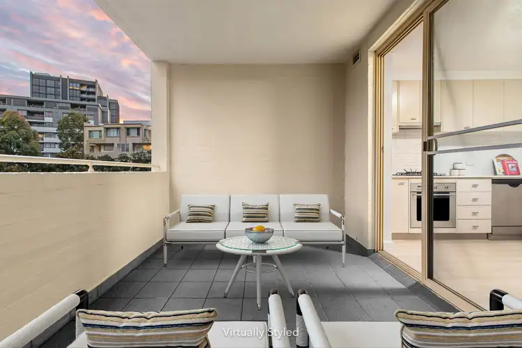 210/4 Stromboli Strait, Wentworth Point NSW 2127