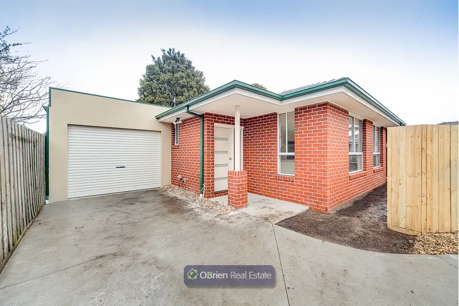 Main view of Homely townhouse listing, 2/8 Carol Avenue, Cranbourne VIC 3977