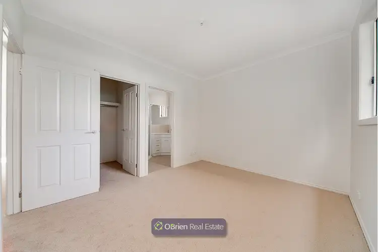 Sixth view of Homely townhouse listing, 2/8 Carol Avenue, Cranbourne VIC 3977