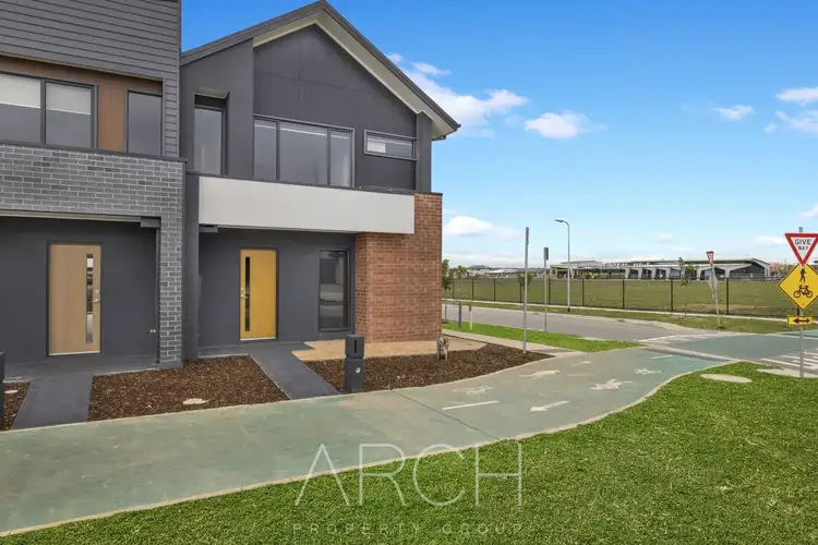 15 Croft Drive, Clyde North VIC 3978