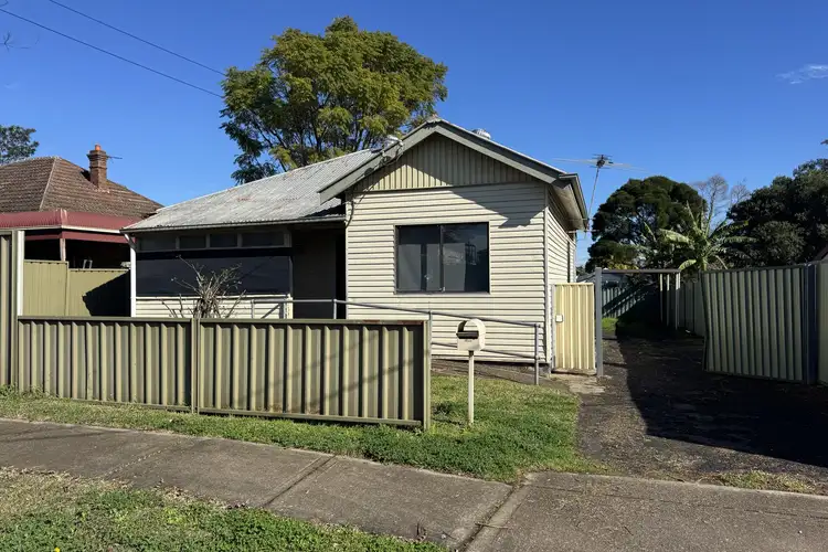 80 Grimwood Street, Granville NSW 2142