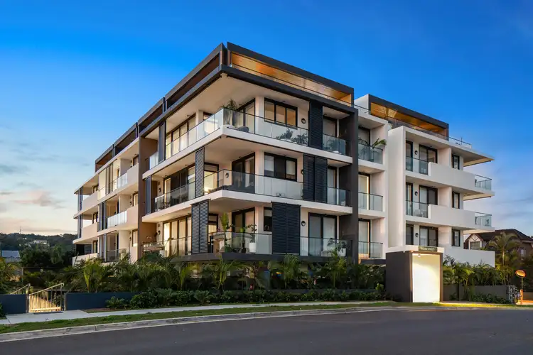 302/8 Duke Street, Point Frederick NSW 2250