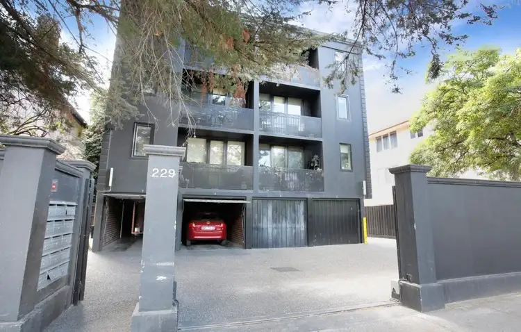11/229 Dandenong Road, Windsor VIC 3181