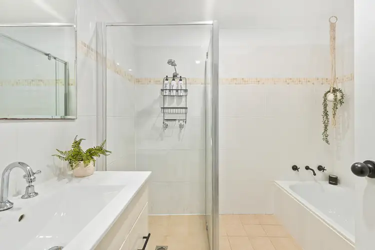 Fifth view of Homely villa listing, 14/4 Fisher Street, West Wollongong NSW 2500