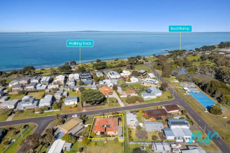 26 St Leonards Parade, St Leonards VIC 3223