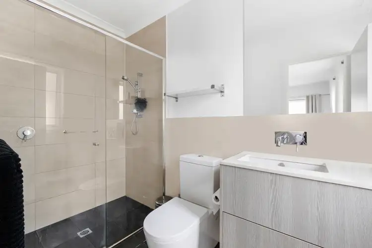 2a Kanooka Street, Denham Court NSW 2565