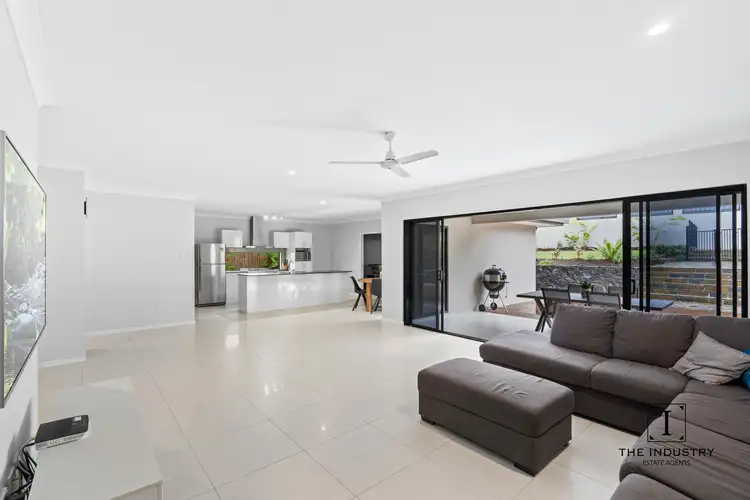 Fifth view of Homely house listing, 2 Megalong Close, Smithfield QLD 4878